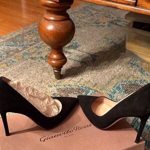 Gianvito Rossi Black Suede Heels
